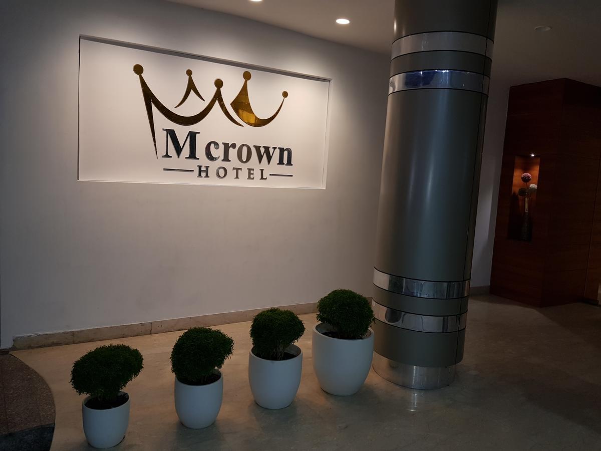 M Crown Hotel Шиллонг Экстерьер фото